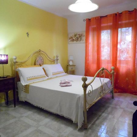 Sole E Luna Bed & Breakfast Oliena Exterior photo